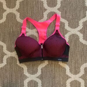 Victoria’s Secret sports bra size 36B